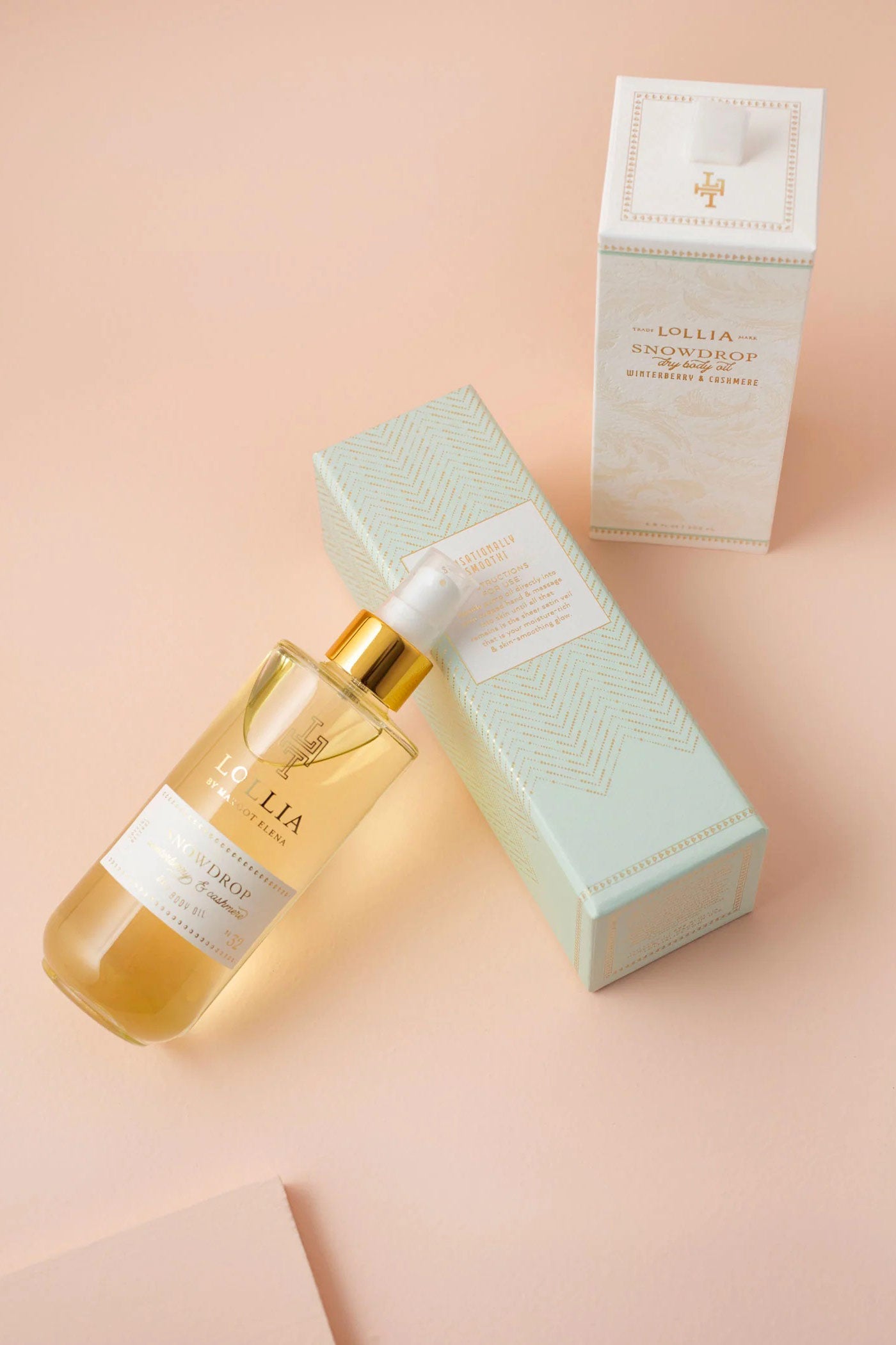 Snowdrop Dry Body Oil | Maison garçonne flat lay