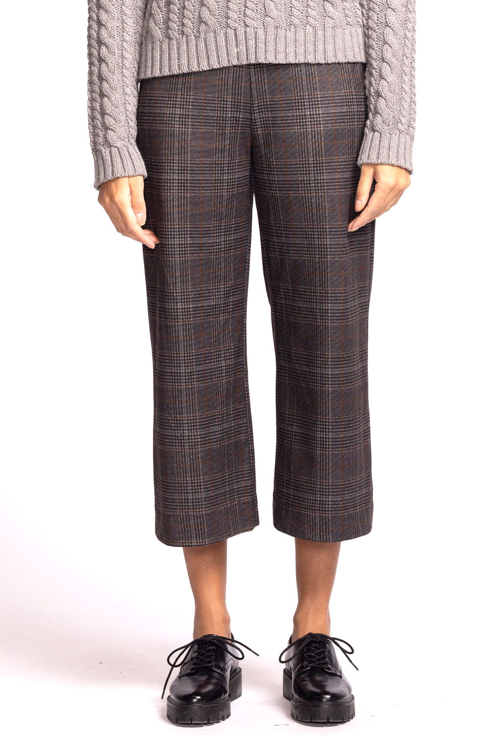 Person wearing Sorrente Cropped Plaid Pants from La petite garçonne front view