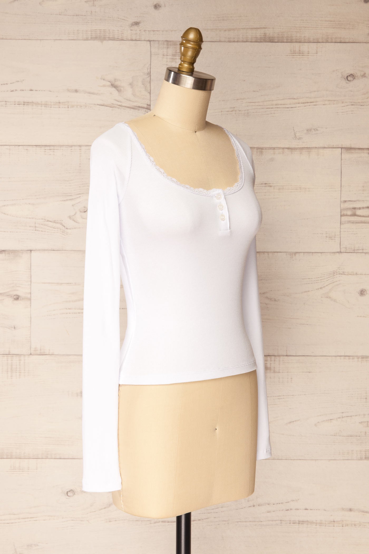 Trento White Long Sleeves Top with Lace Trim | La petite garçonne side view