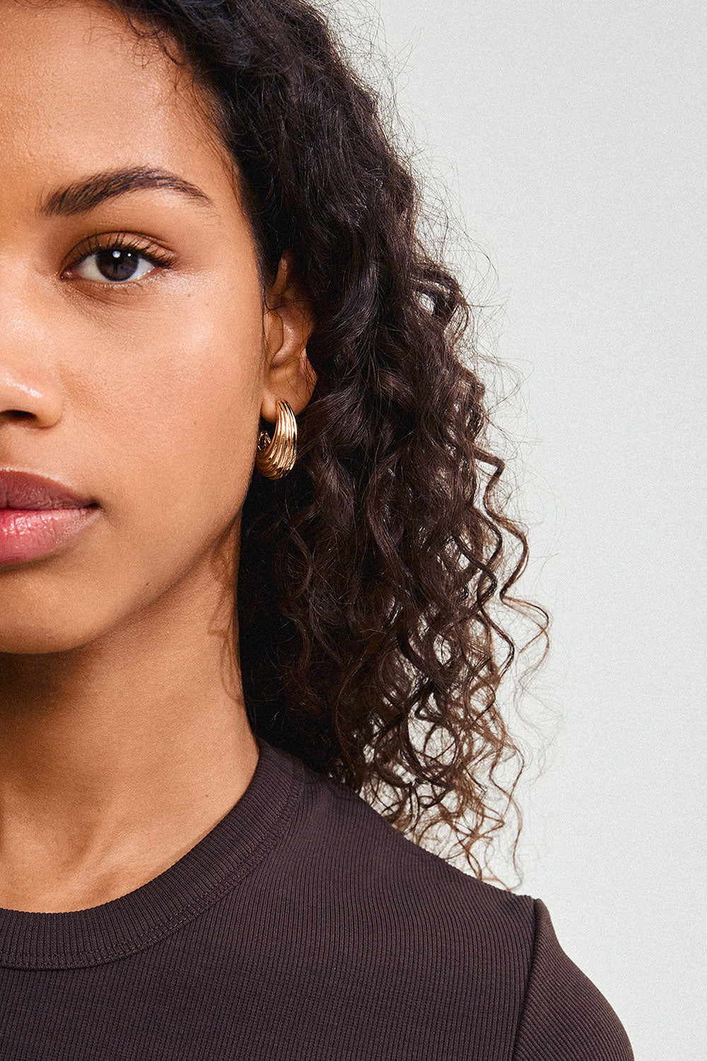 Ulsan Gold | Ribbed Hoop Earrings by Pilgrim