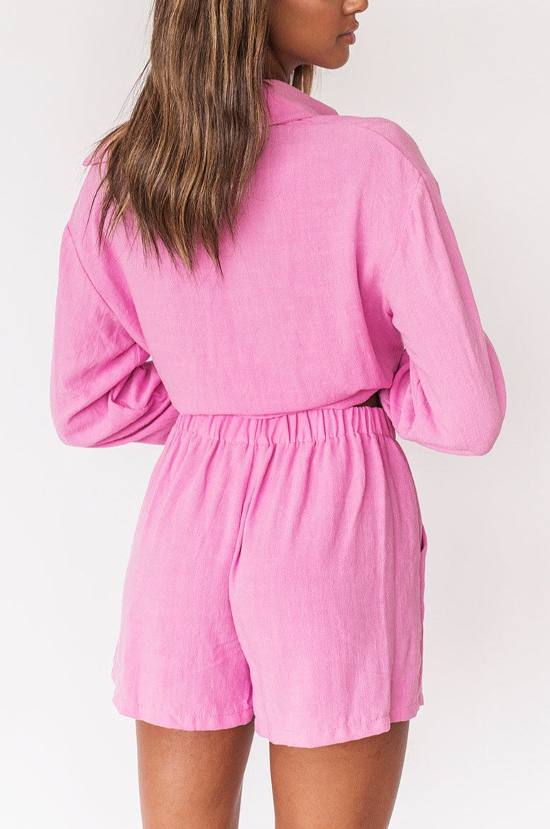 Dailystory Warmel Pink High-Waisted Linen Shorts | La petite garçonne  on model