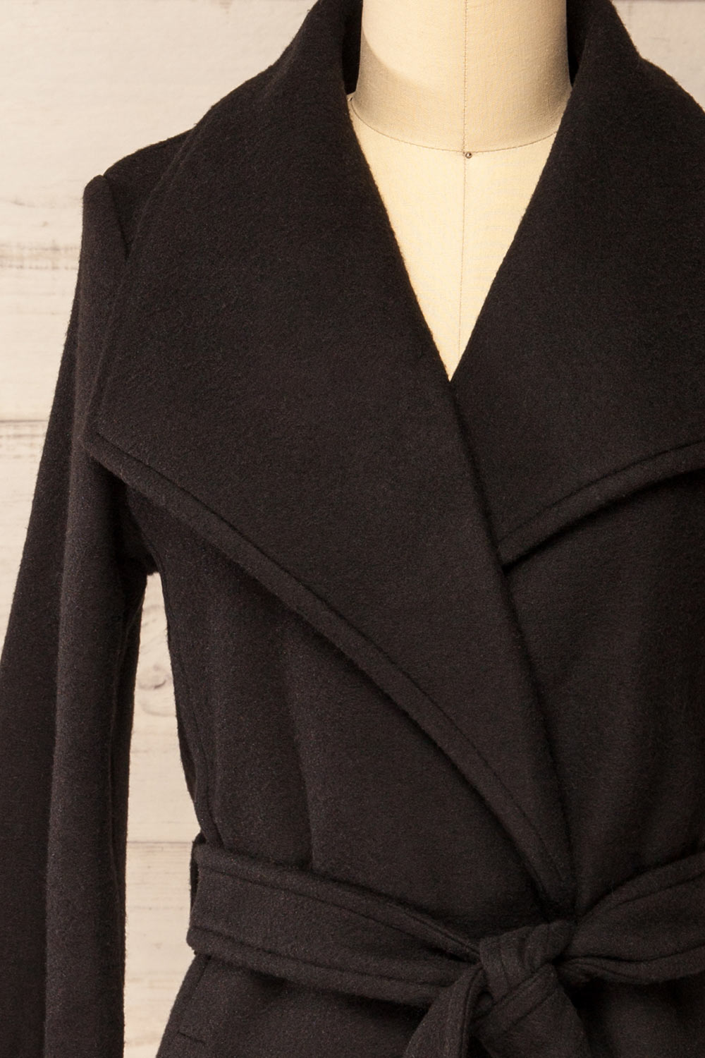 Abasha Black Short Felt Coat | La petite garçonne front