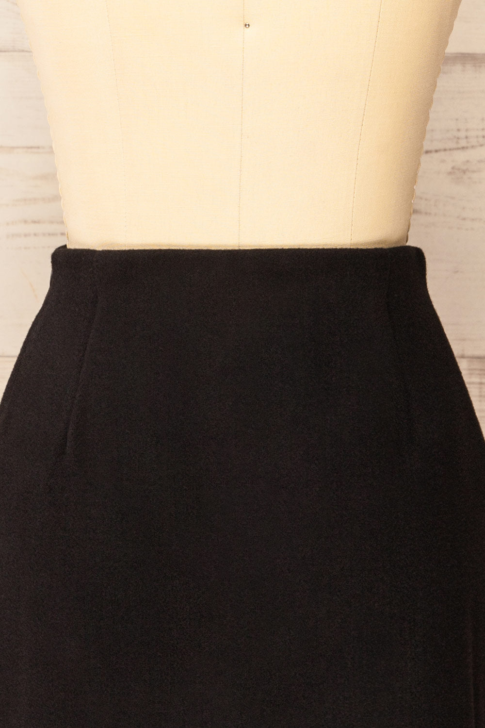 Aberforth Black Short Felt Skirt w/ Pockets | La petite garçonne back