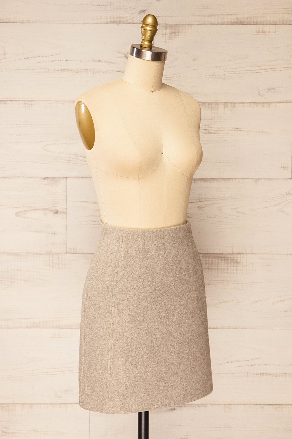 Aberforth Grey Short Felt Skirt w/ Pockets | La petite garçonne  side view