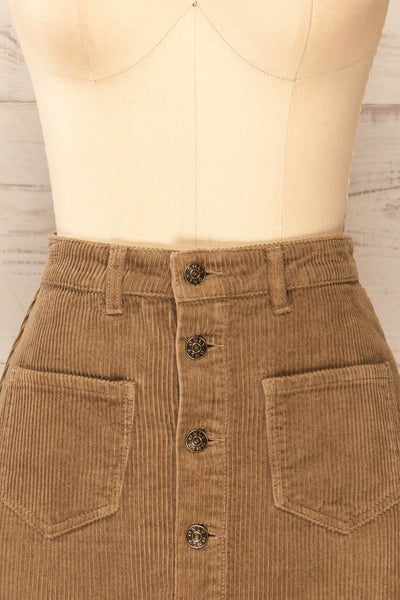 Acy Brown Short Corduroy Skirt w/ Buttons | La petite garçonne  front close-up
