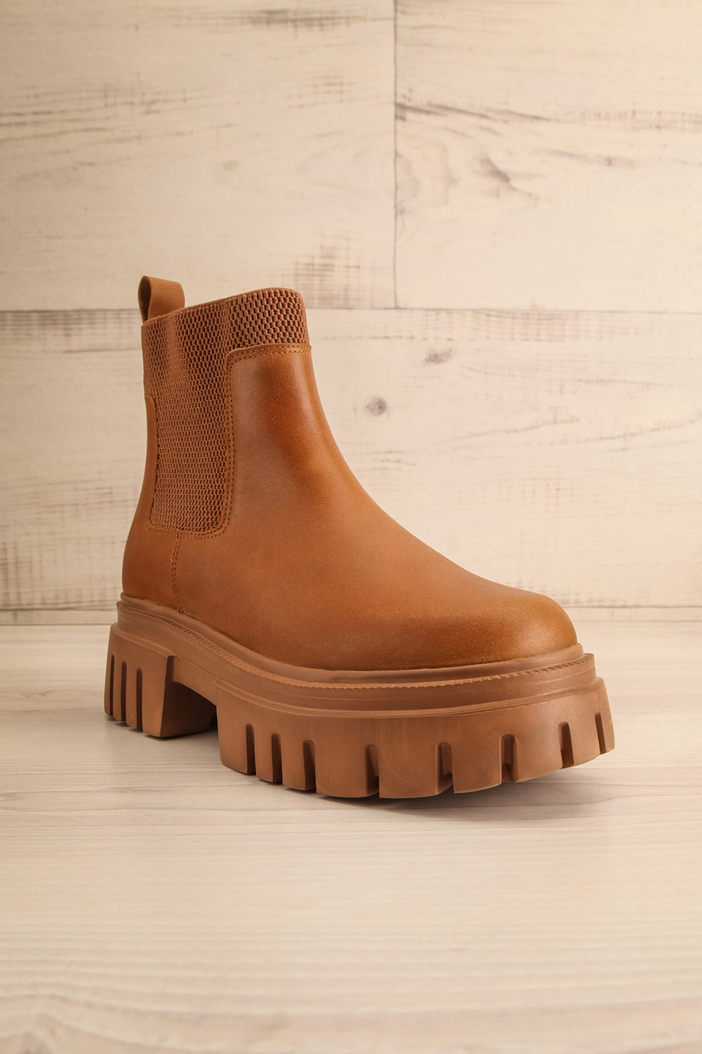 Caramel chelsea boots best sale