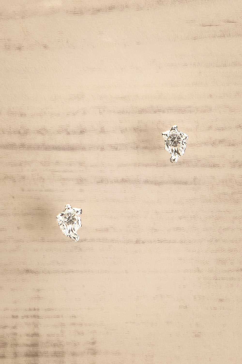 Aias Silver Textured Stud Earrings | La petite garçonne