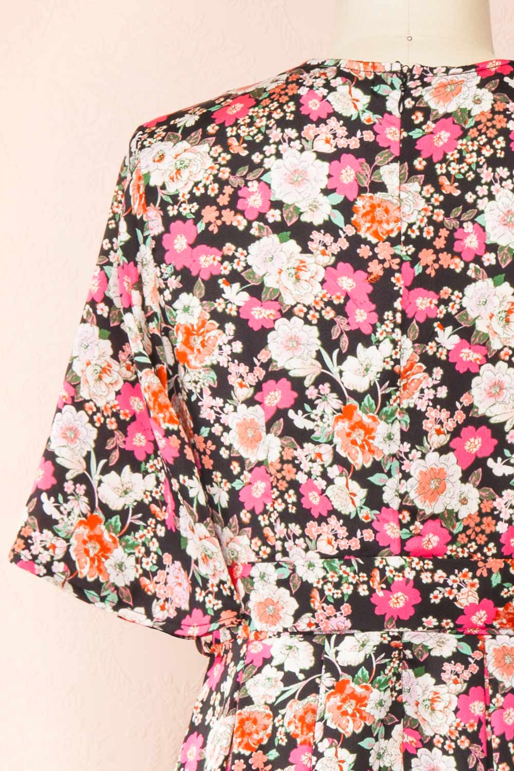 Aislinn Floral Romper w/ Fabric Belt | Boutique 1861 back close-up