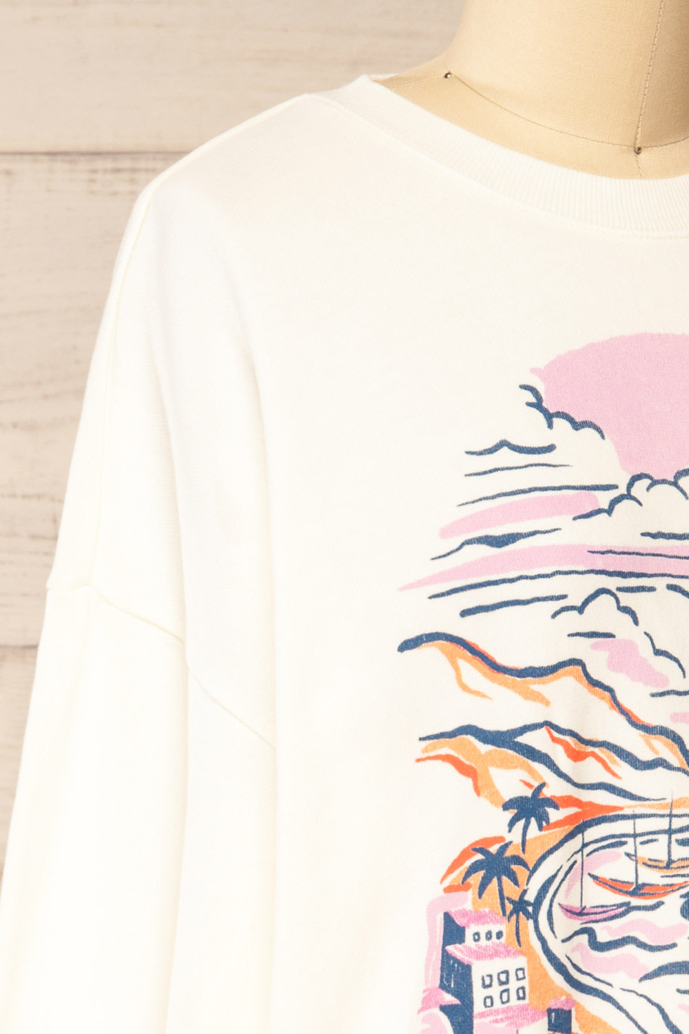 Akrotiri Overzised "Bon voyage!" Sweatshirt | La petite garçonne side