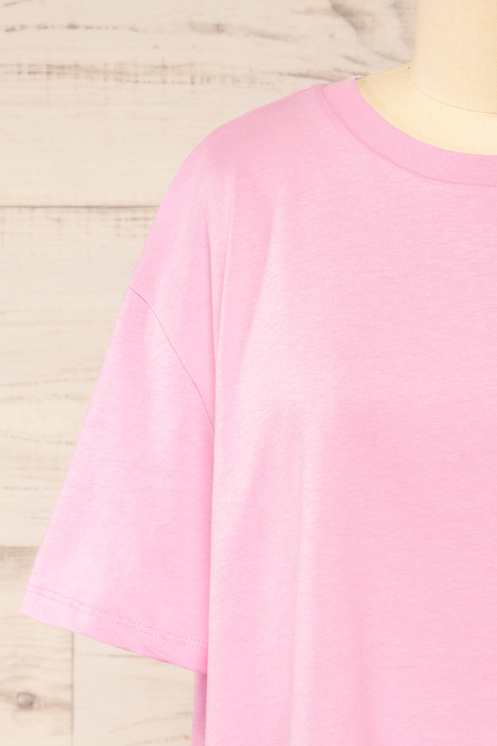 Akumi Pink Classic T-Shirt | La petite garçonne front