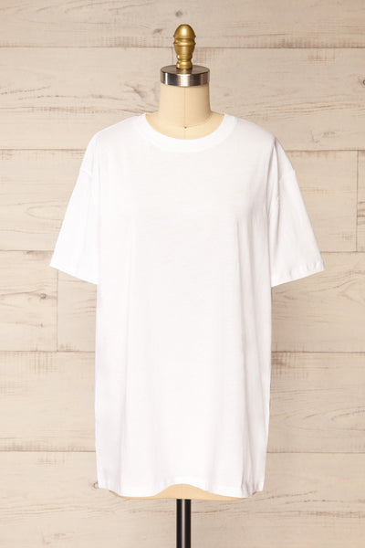 Akumi White Classic T-Shirt | La petite garçonne front view