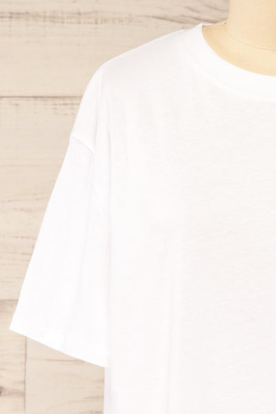 Akumi White Classic T-Shirt | La petite garçonne front