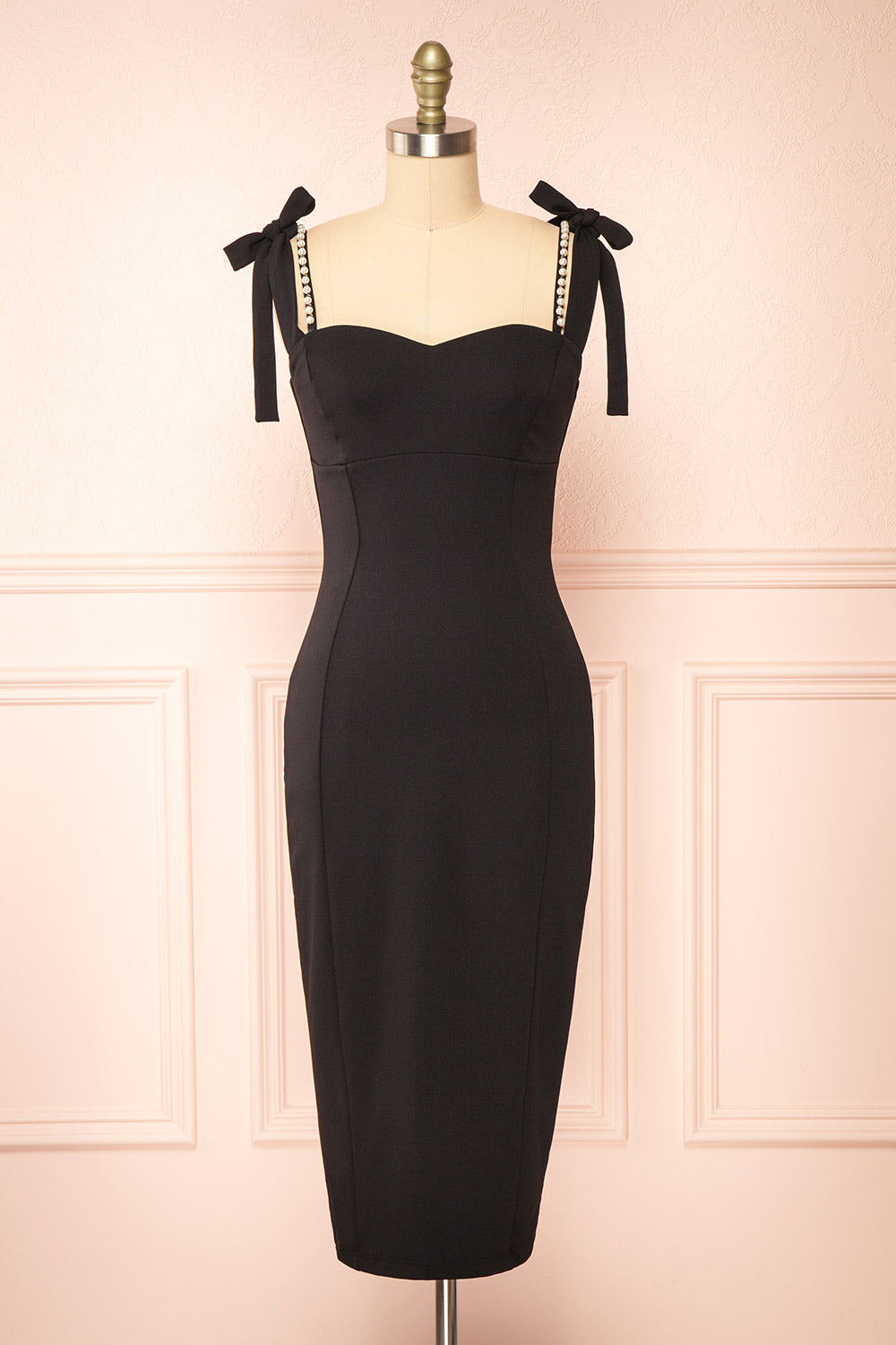 Alarice Fitted Midi Black Dress | Boutique 1861 front view