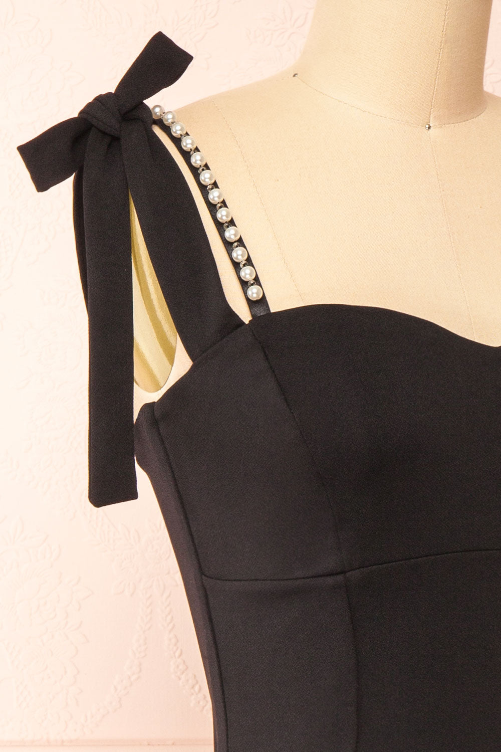 Alarice Fitted Midi Black Dress | Boutique 1861 side close-up