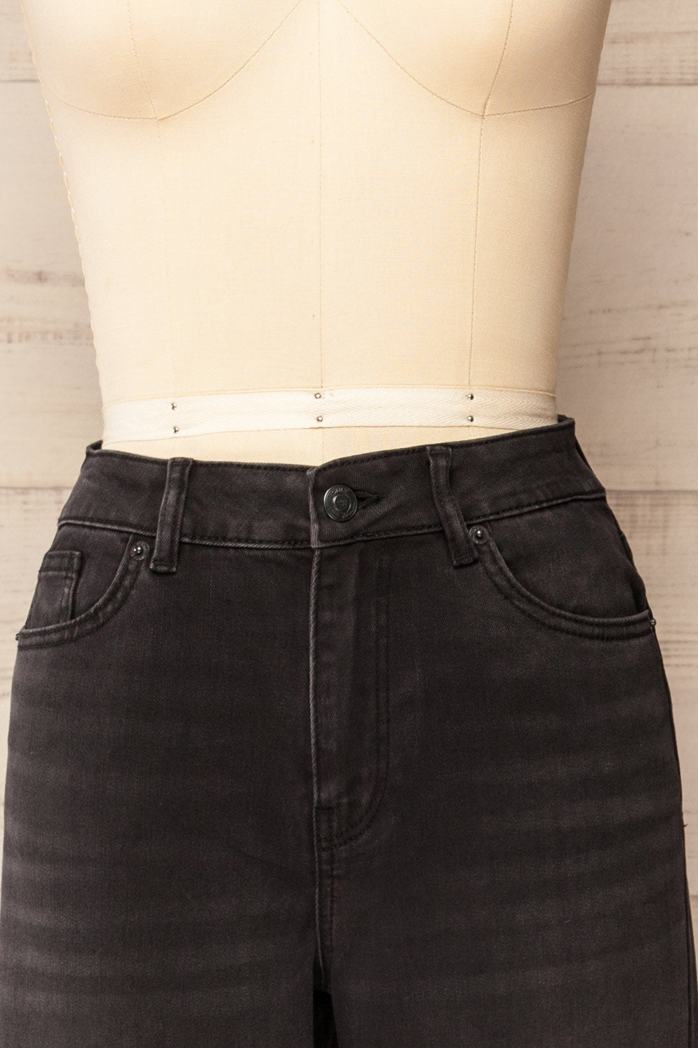 Alatri Black Stretch High-Waisted Denim Pants | La petite garçonne front