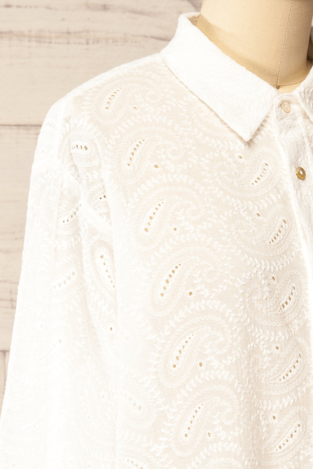 Aldbourne White Long Sleeve Shirt w/ Embroidery | La petite garçonne side