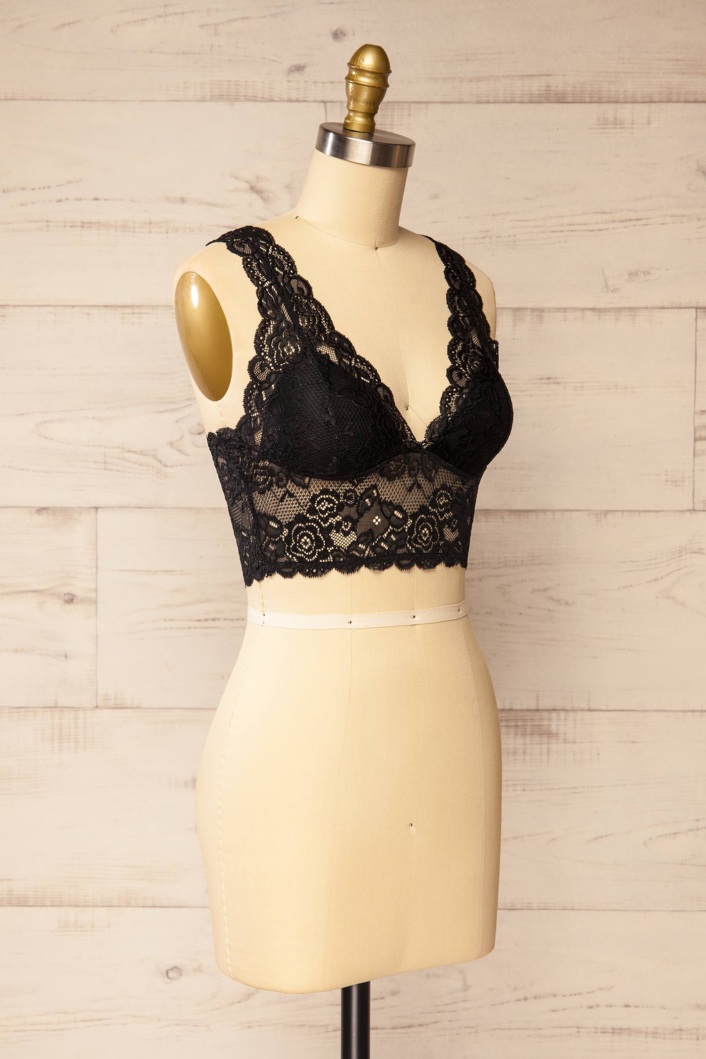 Alghero Black Floral Lace Bralette | La petite garçonne side