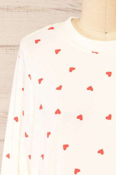 Allorah Ivory Sweater w/ Heart Pattern | La petite garçonne front