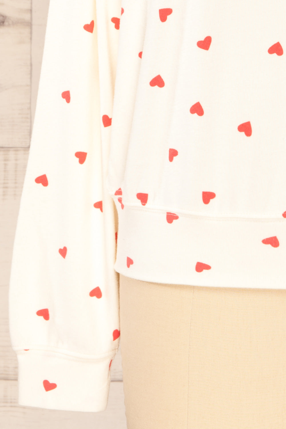 Allorah Ivory Sweater w/ Heart Pattern | La petite garçonne bottom