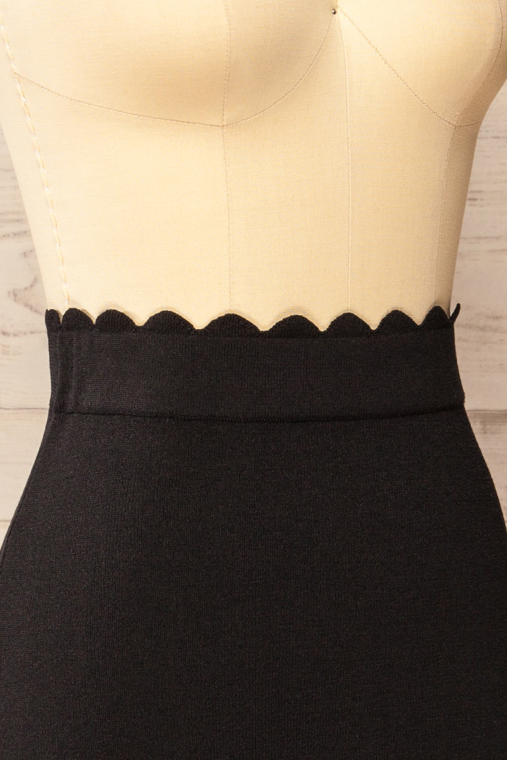 Alphacrest Fitted Black Skirt w/ Scalloped Hem | La petite garçonne  side