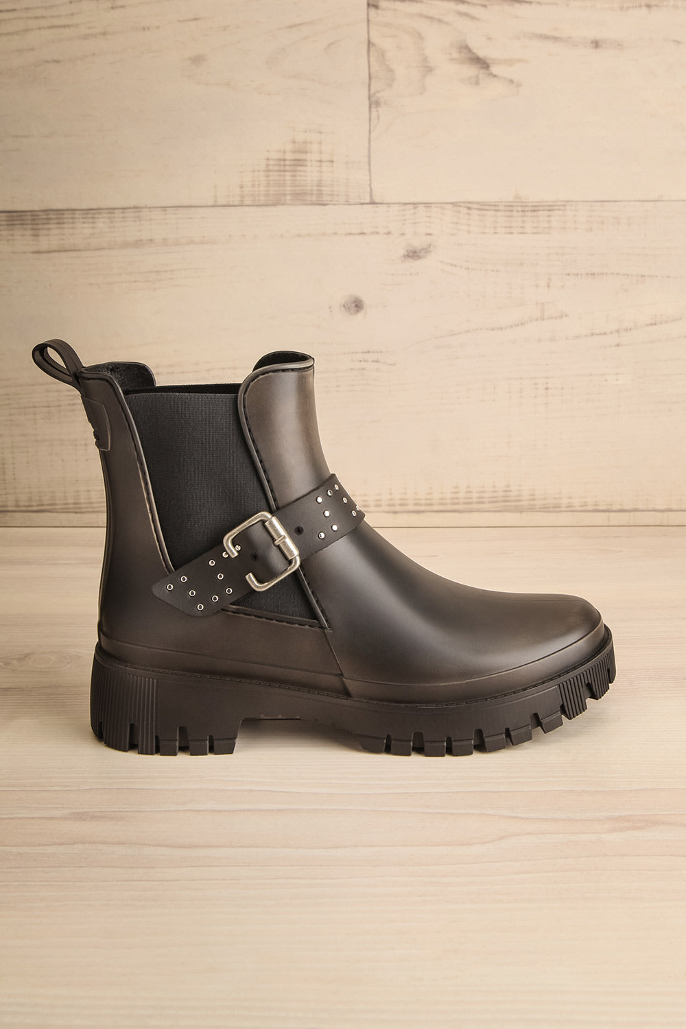 Alsie Black Rain Boots w/ Belt | La petite garçonne side view