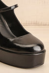 Apluwai Heeled Mary Jane Shoes | La petite garçonne front close-up