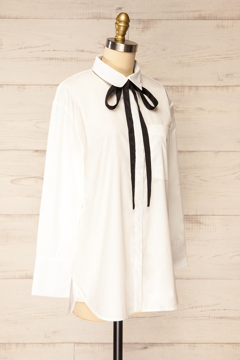 Aramis White Shirt w/ Neck Tie | La petite garçonne side view