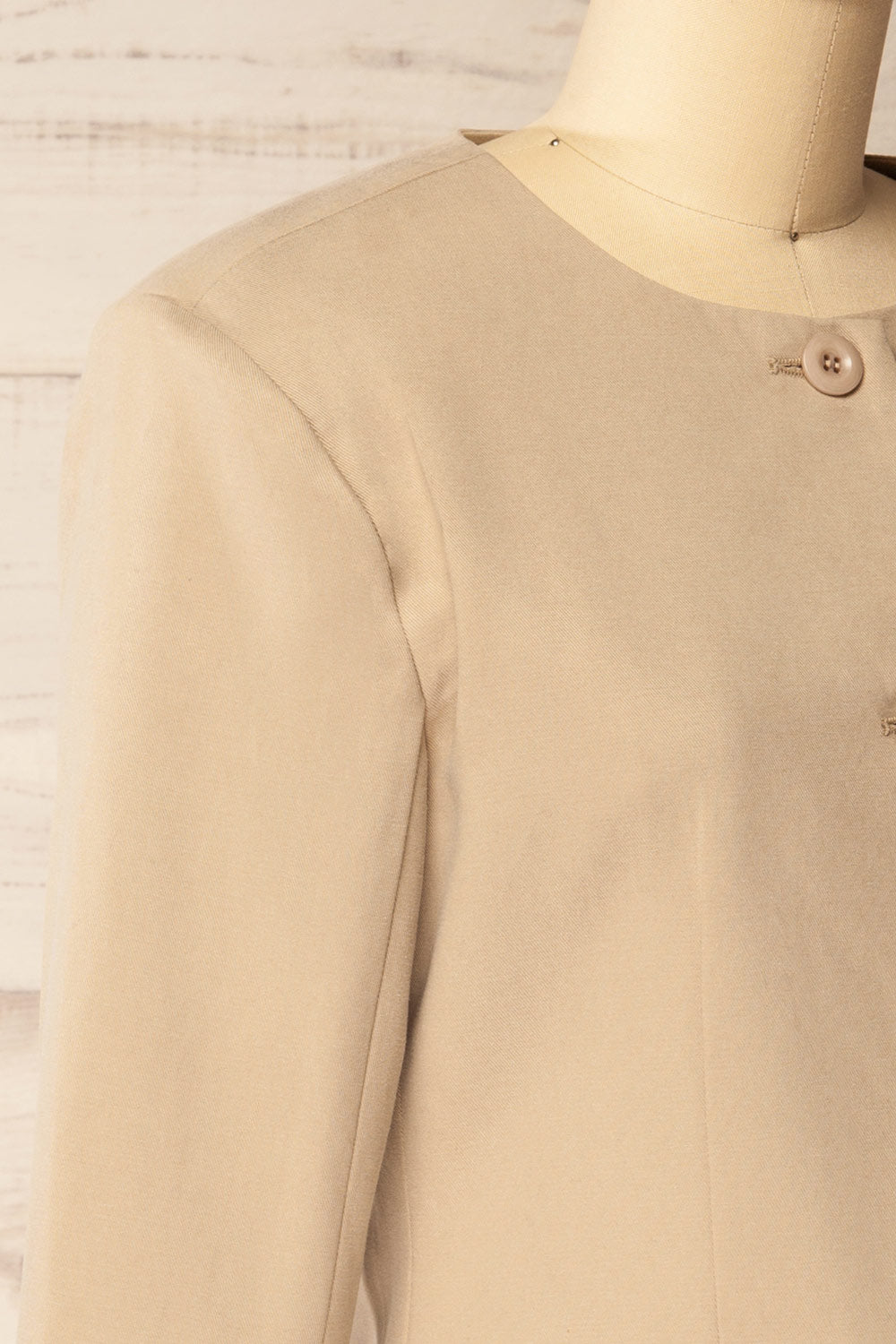 Armidale Beige Blazer with Shoulder Pads | La petite garçonne side