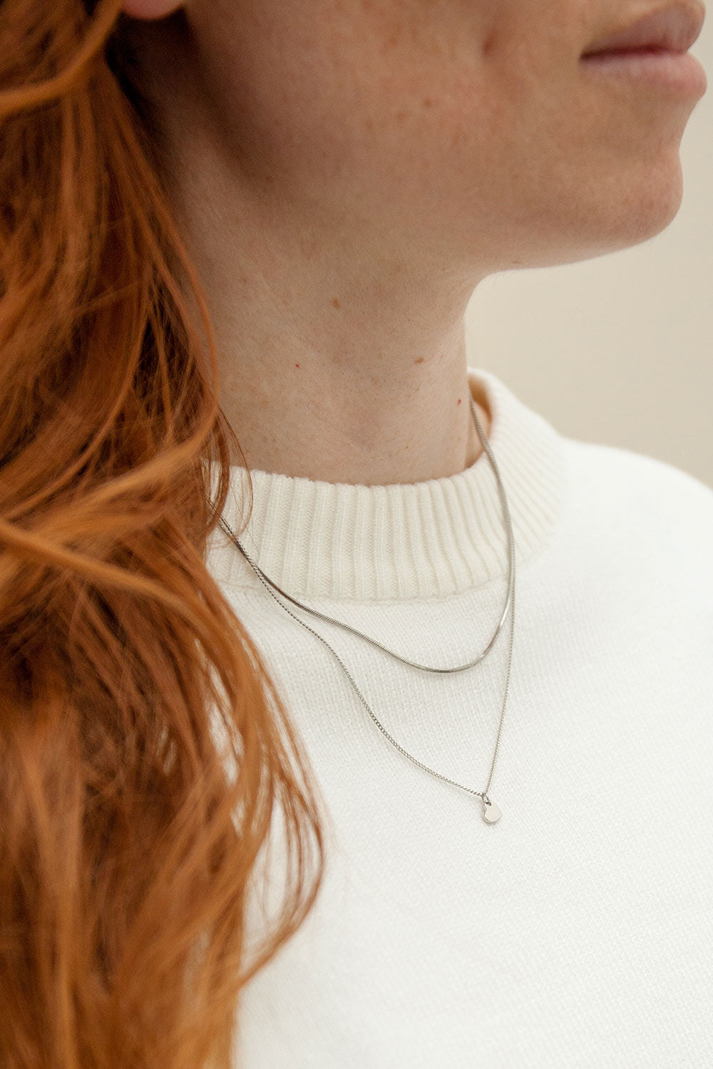 Aroha Silver Heart Pendant Necklace | La petite garçonne model