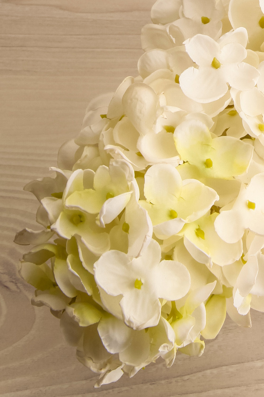 Badau Artificial Hydrangea Stem | Maison garçonne close-up