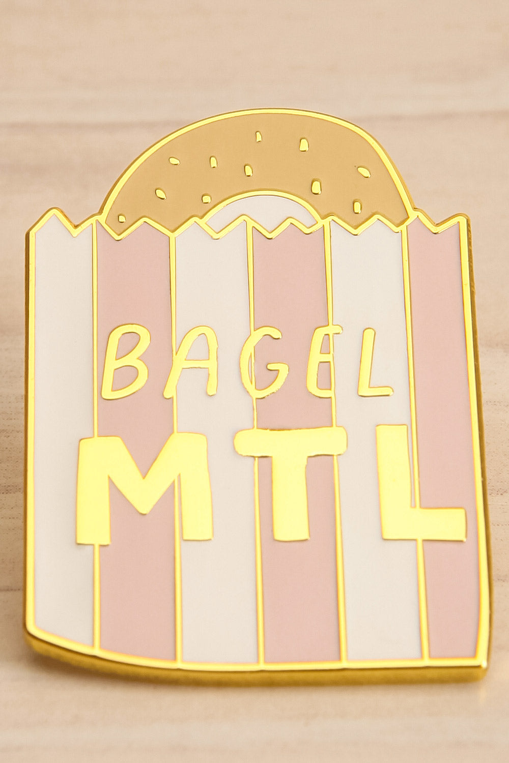 Bagel Mtl Enamel pin | Maison garçonne close-up