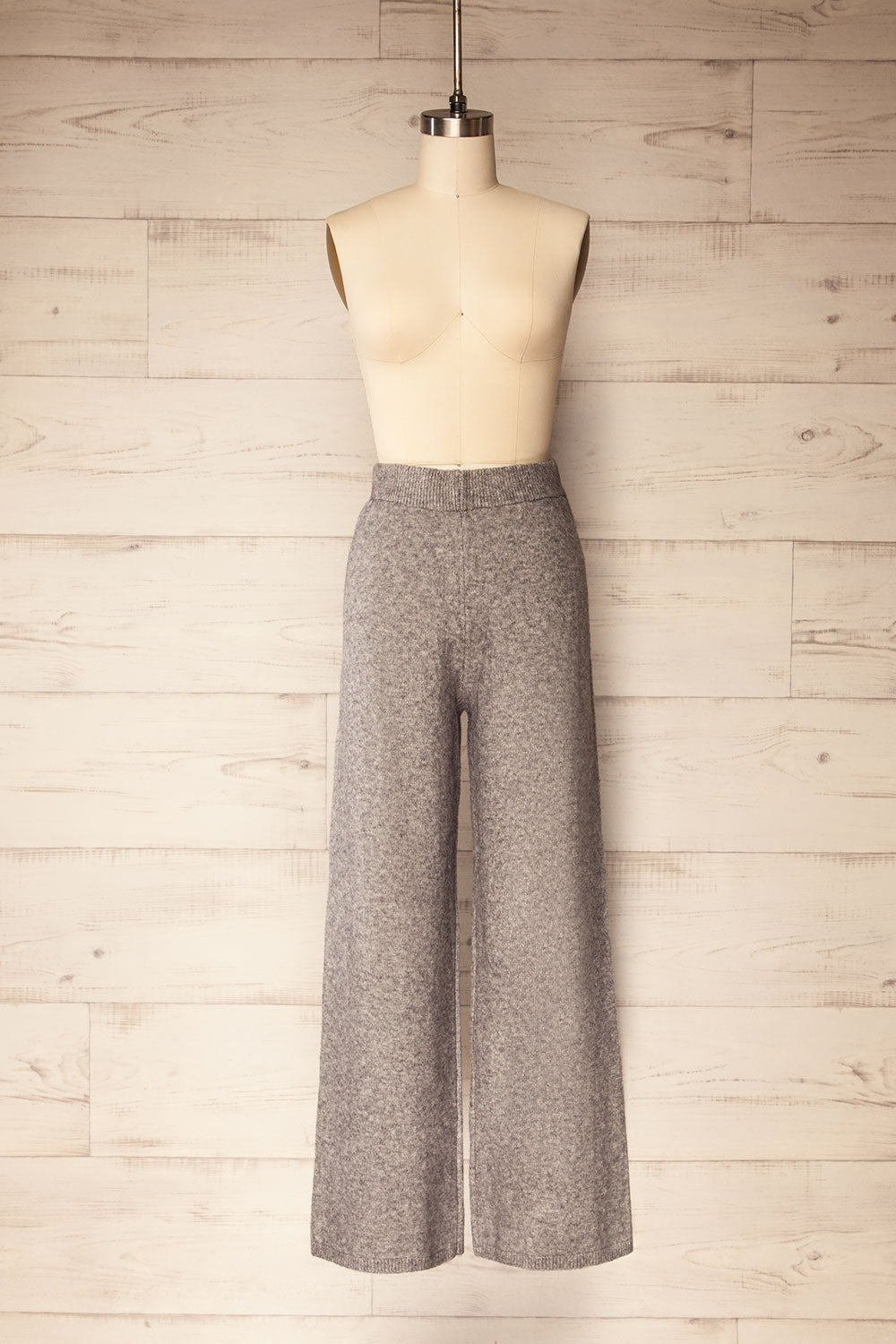 Baitoa Grey High-Waisted Loungewear Pants | La petite garçonne front view