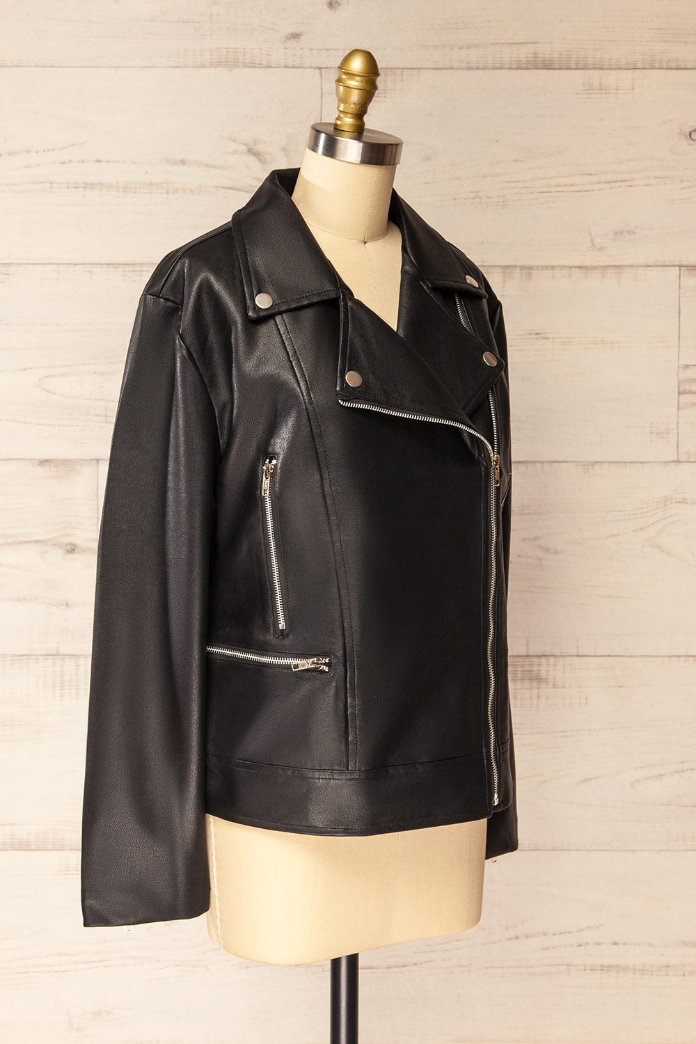 Bandipur Black Faux Leather Jacket | La petite garçonne side 