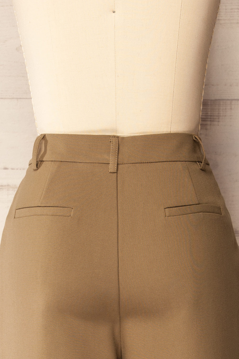 Banqiao High-Waisted Beige Pants | La petite garçonne back