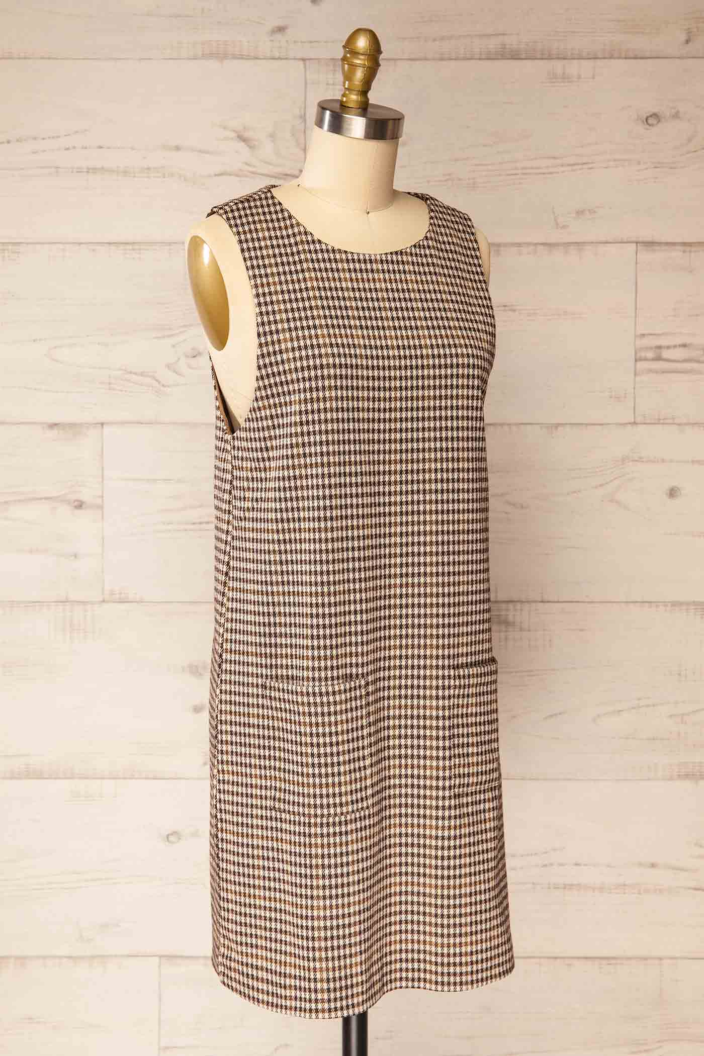 Bellingen Short Sleeveless Tartan Dress with Pockets | La petite garçonne side