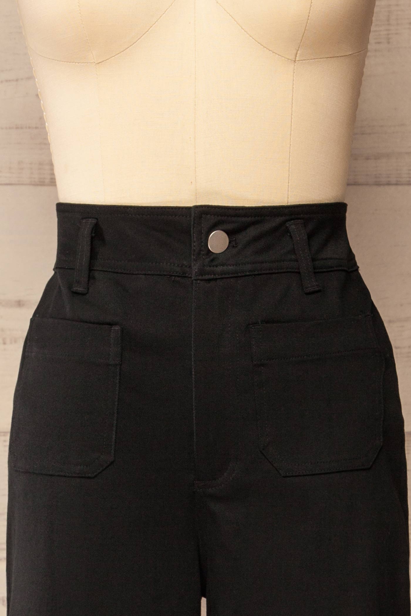 close-up of Bermagui Black Wide-Leg Denim Pants with Patch Pockets at La petite garçonne