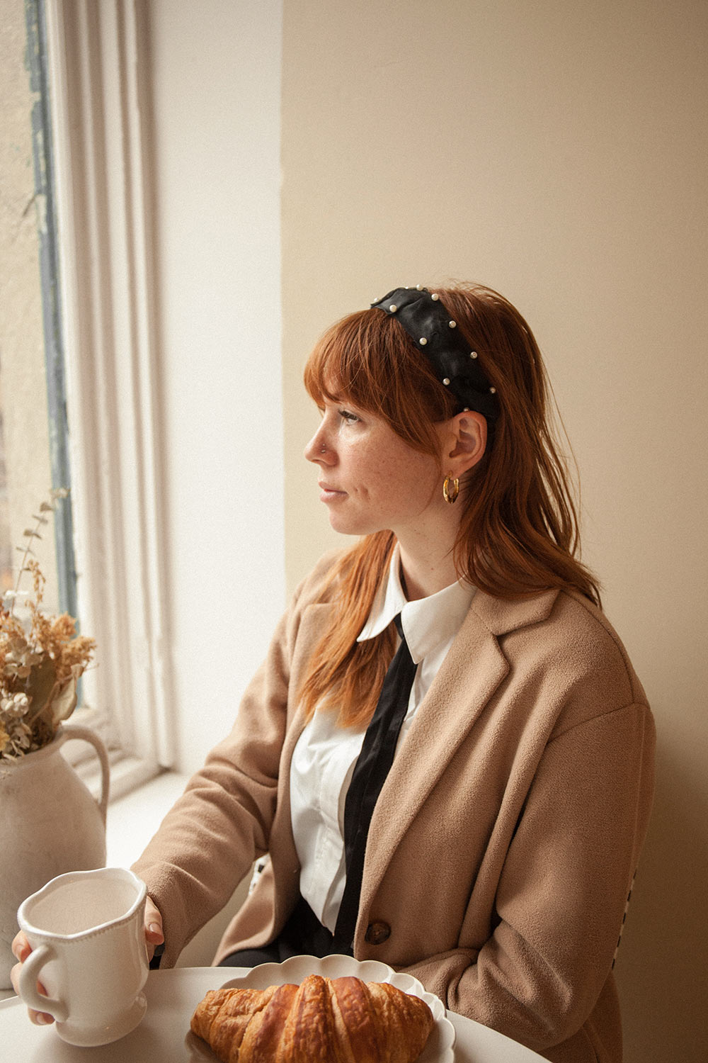 Bessy Ivory Headband w/ Tulle & Pearls | Boutique 1861 model