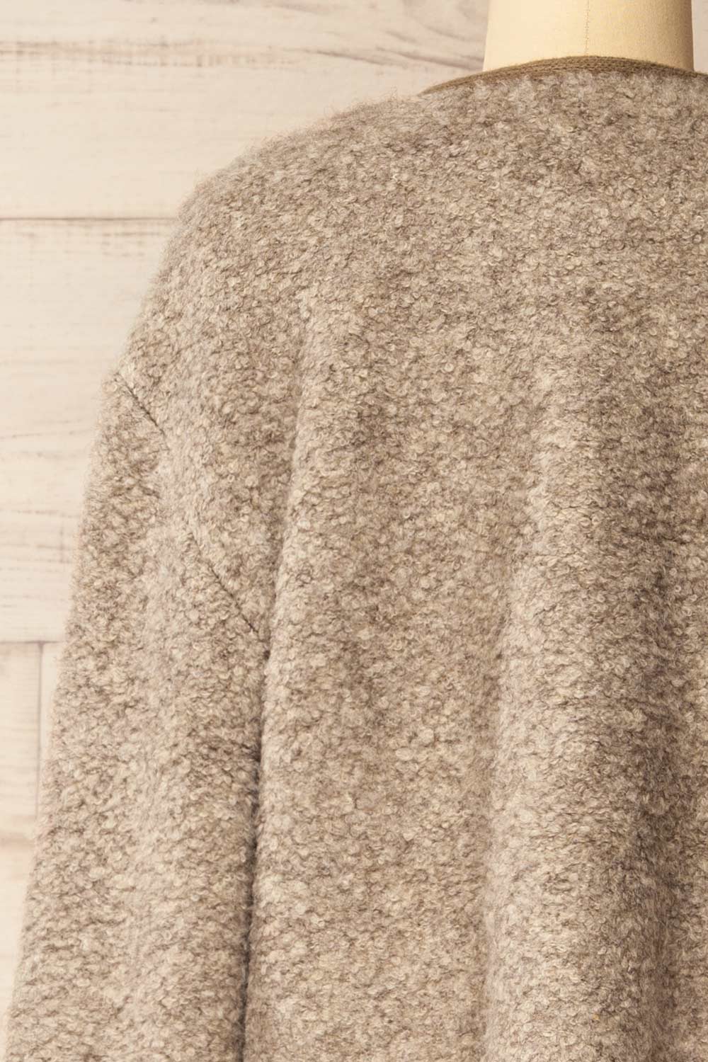 Bikaner Short Fuzzy Brown Cardigan | La petite garçonne back close-up