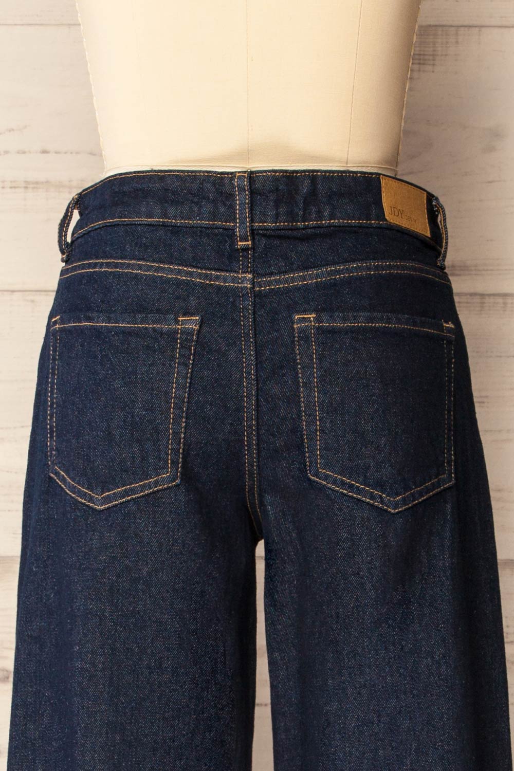 Bimthang Mid-Rise Dark Blue Denim Pants | La petite garçonne back