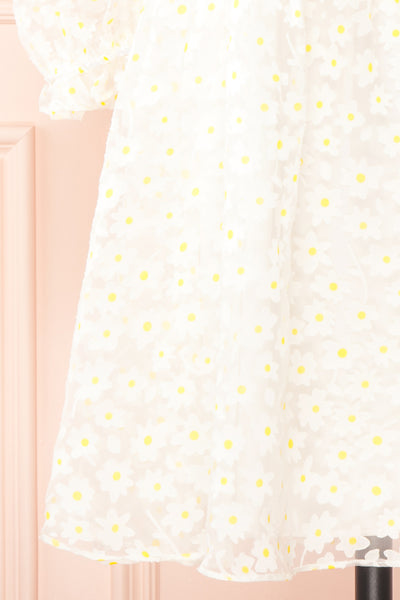 Bina White Babydoll Dress w/ Daisies | Boutique 1861 bottom
