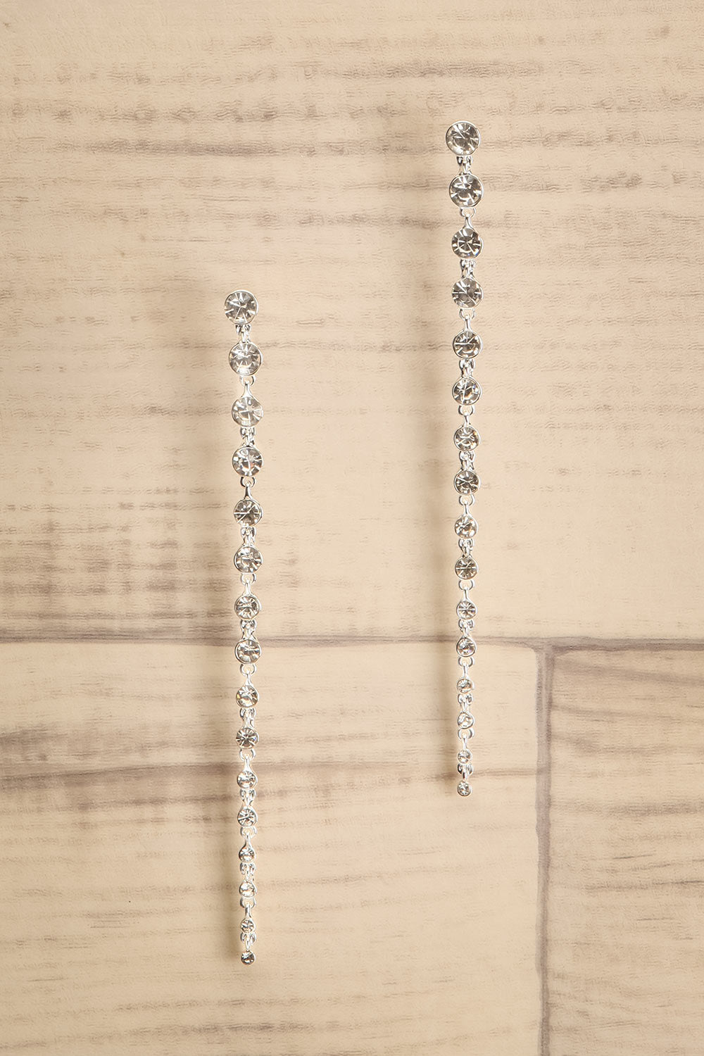 Binche Silver Pendant Earrings w/ Crystals | La petite garçonne