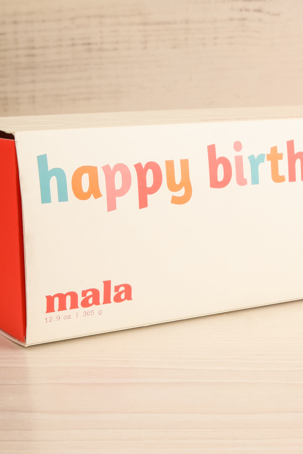 Happy Birthday Candle Gift Set | Maison garçonne box close-up