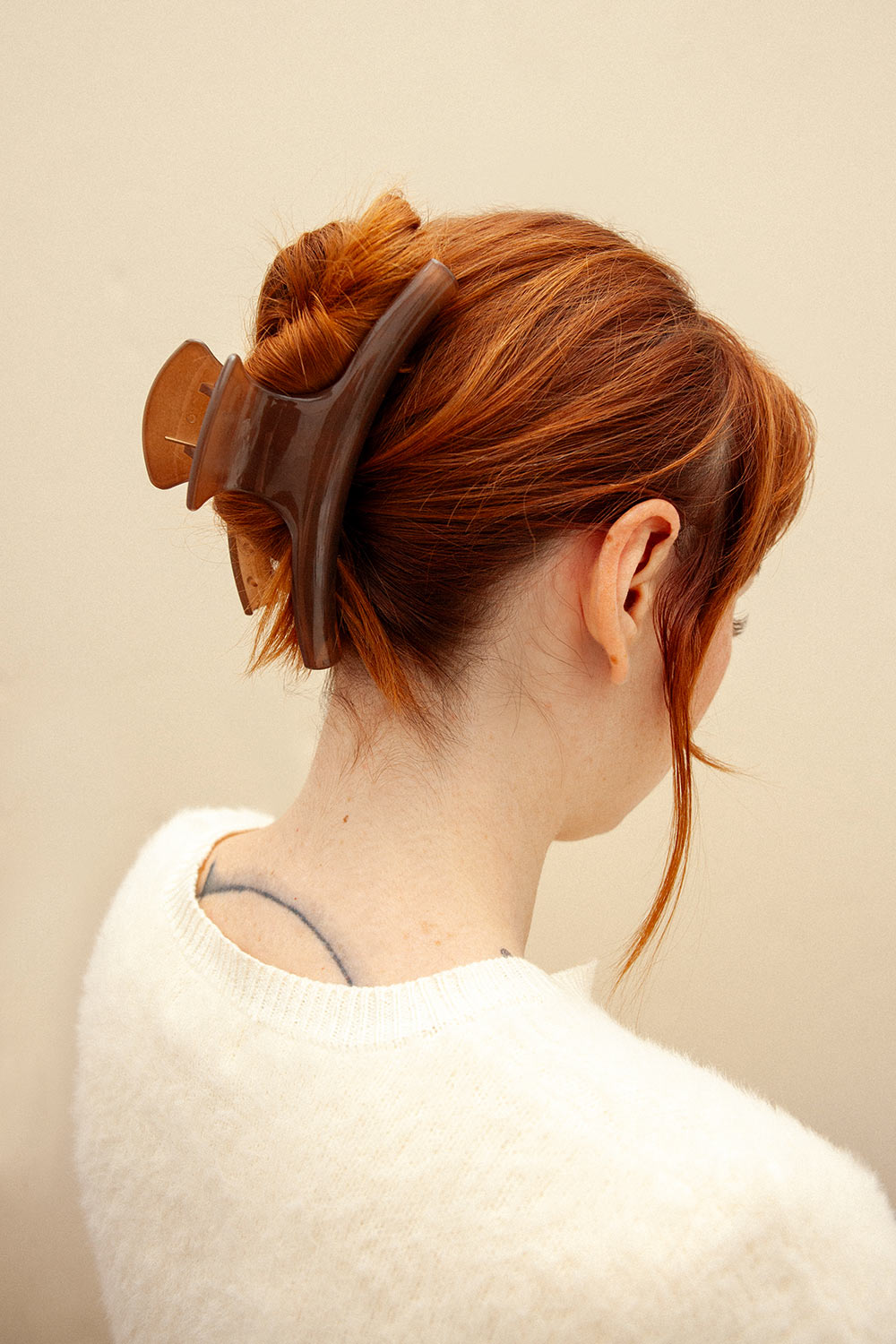 woman wearing Biscuit Taupe Large Claw Clip from La petite garçonne