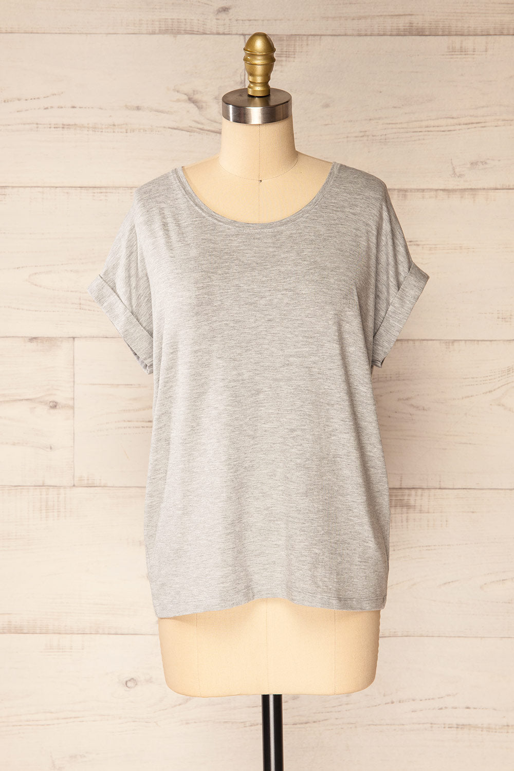 Bossugan Grey Round Neck T-Shirt | La petite garçonne front view