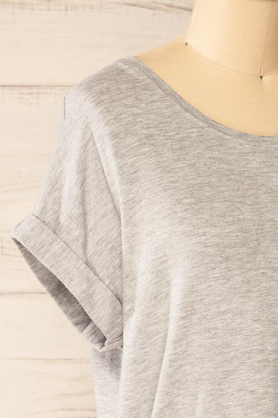 Bossugan Grey Round Neck T-Shirt | La petite garçonne side close-up