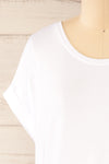 Bossugan White Round Neck T-Shirt | La petite garçonne  front close-up