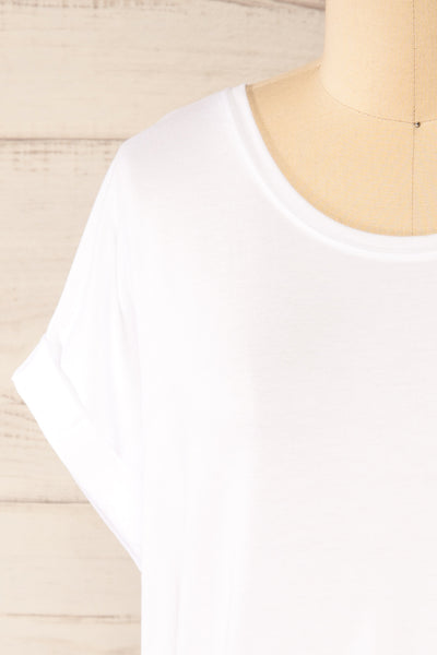 Bossugan White Round Neck T-Shirt | La petite garçonne  front close-up