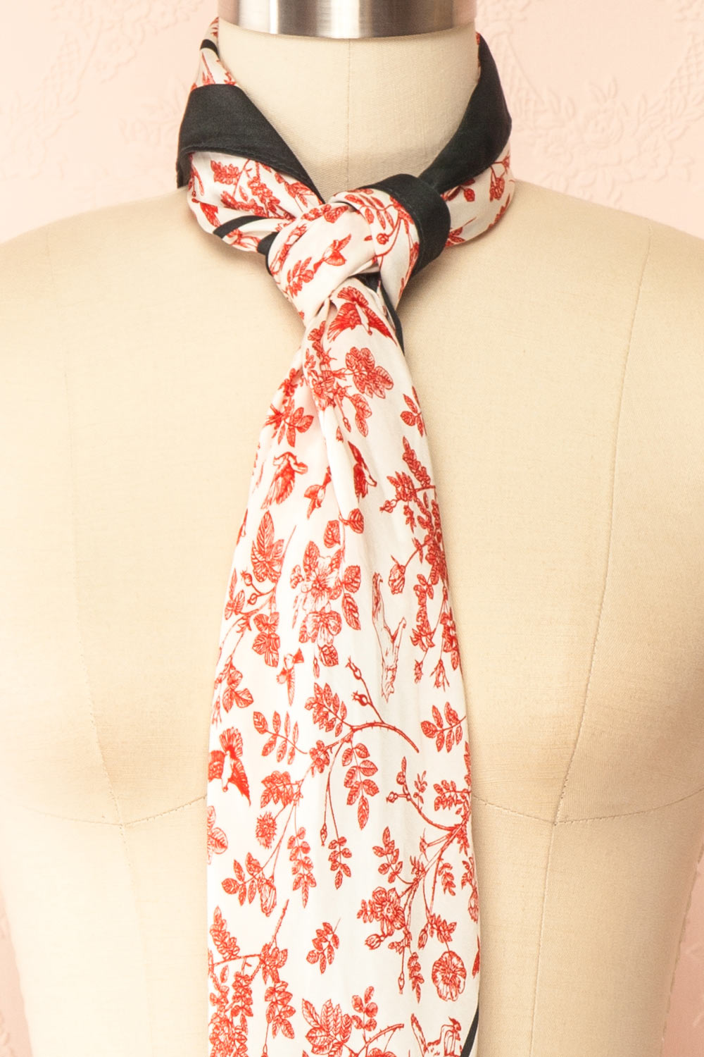 Boussole Squared Scarf with Floral Pattern | Boutique 1861 tie 