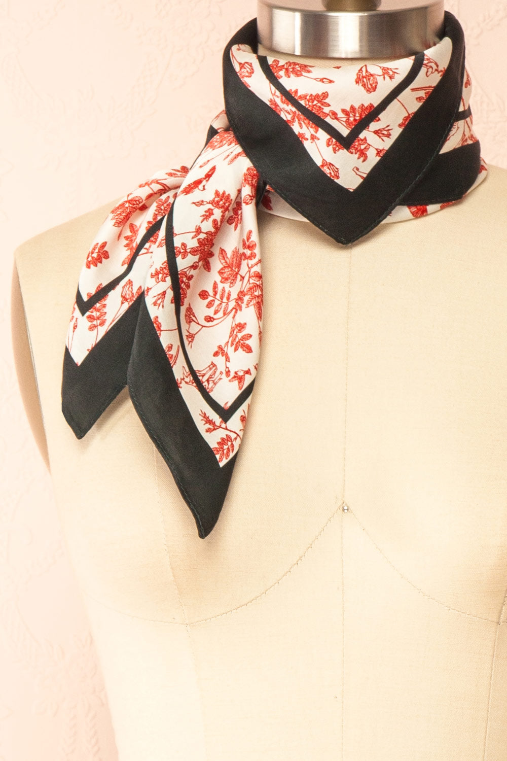 Boussole Squared Scarf with Floral Pattern | Boutique 1861 side 