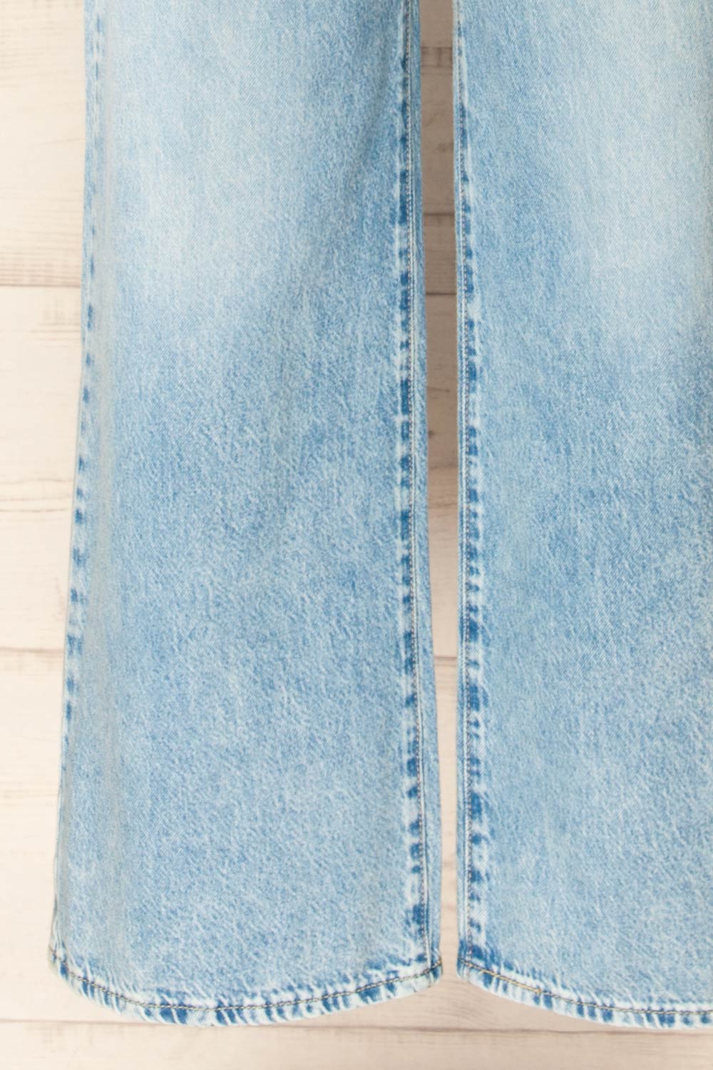 Braga Light Wash High-Waisted Baggy Jeans | La petite garçonne bottom